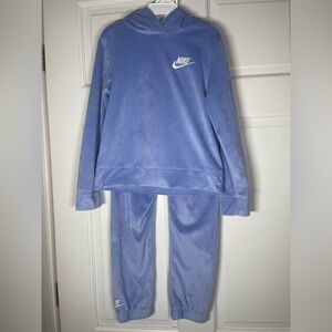 Nike Outfit Girls Size 6X